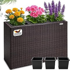 ¿Cuál es el impacto ambiental de las jardineras de ratán sintético?